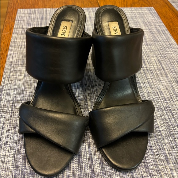 Steve Madden Heels - Picture 2 of 5